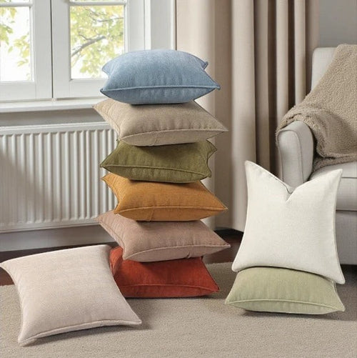 Cojines decorativos Vilueth de chenille 50x50cm en diversos colores, con relleno de microfibra y textura suave.